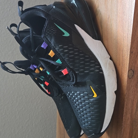 Nike Air Max 270 Black Sneakers with Multicolor Accents - Picture 12 of 13